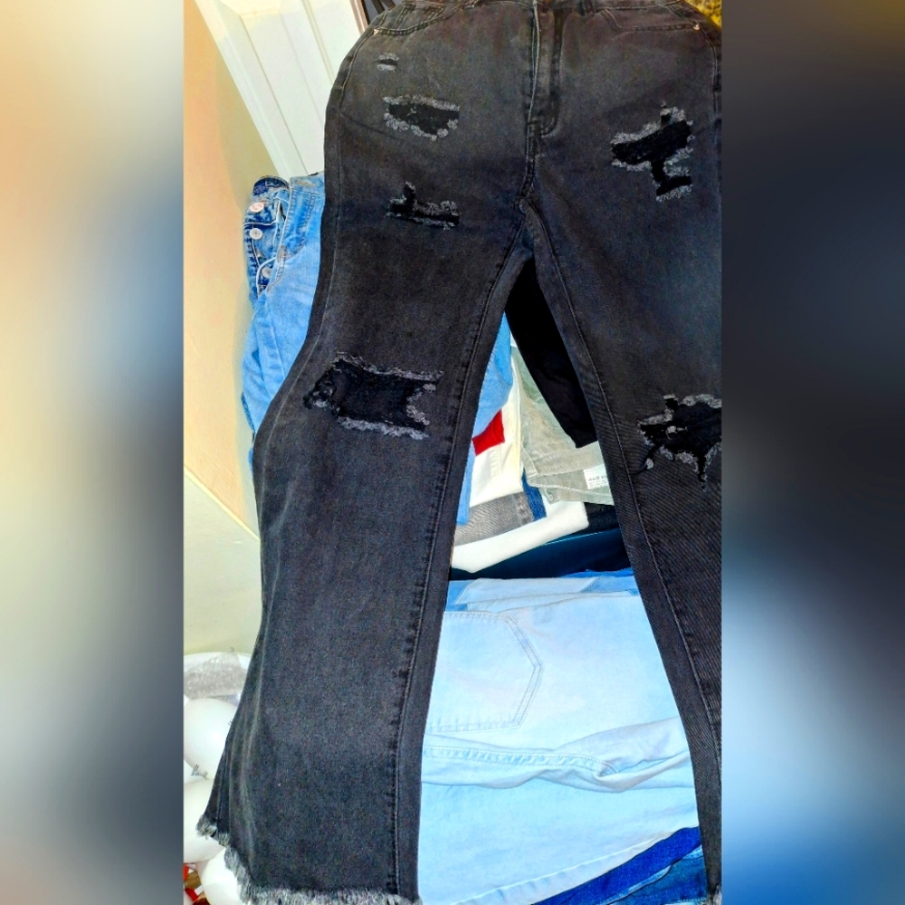 Cute, boyfriend slate, high rise distressed jeans